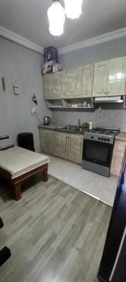Apartment Zurabi Батуми Екстериор снимка
