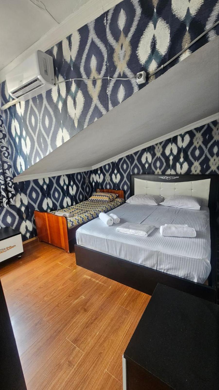 Apartment Zurabi Батуми Стая снимка