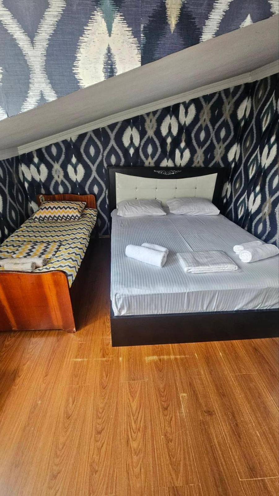 Apartment Zurabi Батуми Стая снимка